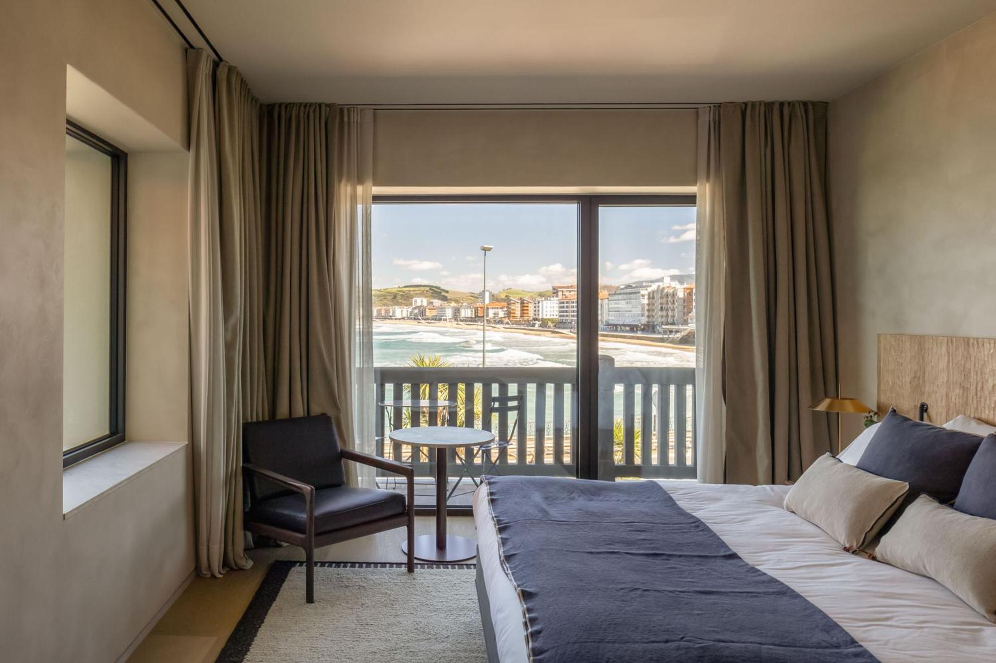 Hotel Ur Bare Зарауц Екстериор снимка